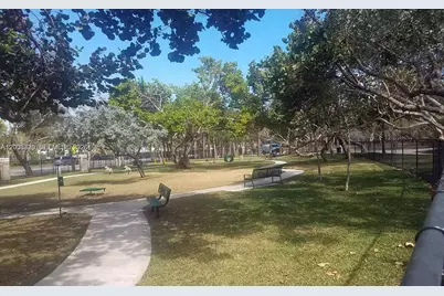 7920 Harding Ave #8, Miami Beach, FL 33141 - Photo 11