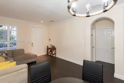 17146 SW 93rd St, Miami, FL 33196 - Photo 9