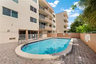 8050 NW 8th St, Miami, FL 33126 - Photo 21