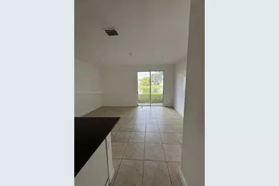 2819 SE 1st Dr #9, Homestead, FL 33033 - Photo 7
