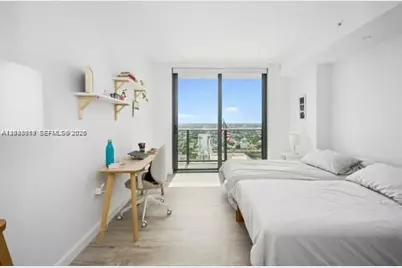 55 SW 9th St #3506, Miami, FL 33130 - Photo 9
