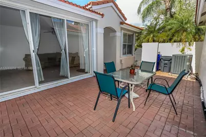 1521 Seagrape Way, Hollywood, FL 33019 - Photo 31