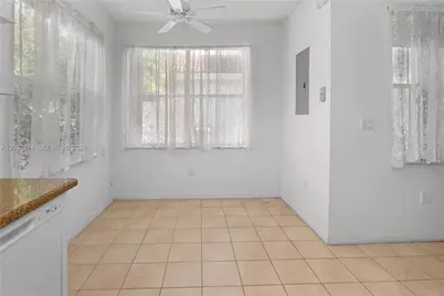 1521 Seagrape Way, Hollywood, FL 33019 - Photo 13