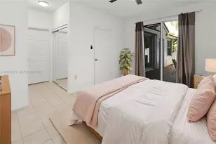 1521 Seagrape Way, Hollywood, FL 33019 - Photo 3