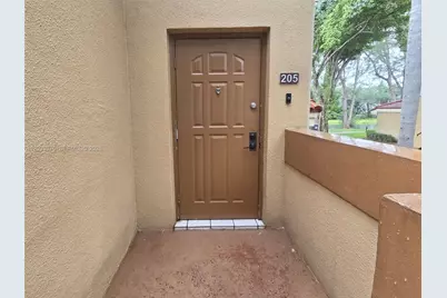 [Address not provided], Miami Lakes, FL 33014 - Photo 15