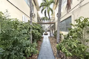6885 Byron Ave, Miami Beach, FL 33141 - Photo 17