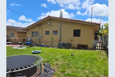233 E 7th St, Hialeah, FL 33010 - Photo 17