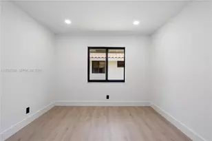 1543 SW 1st Ave, Boca Raton, FL 33432 - Photo 23