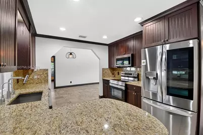 13808 Geranium Pl, Wellington, FL 33414 - Photo 5