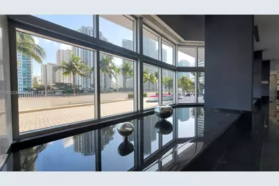 325 S Biscayne Blvd #3321, Miami, FL 33131 - Photo 75