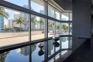325 S Biscayne Blvd, Miami, FL 33131 - Photo 75