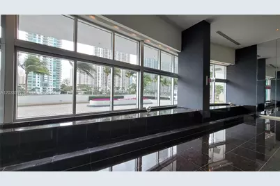 325 S Biscayne Blvd #3321, Miami, FL 33131 - Photo 53