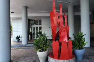 325 S Biscayne Blvd, Miami, FL 33131 - Photo 7