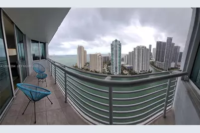 325 S Biscayne Blvd #3321, Miami, FL 33131 - Photo 27
