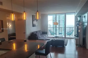 325 S Biscayne Blvd, Miami, FL 33131 - Photo 9