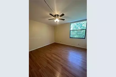 400 Commodore Dr #308, Plantation, FL 33325 - Photo 9