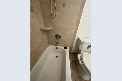 400 Commodore Dr #308, Plantation, FL 33325 - Photo 11