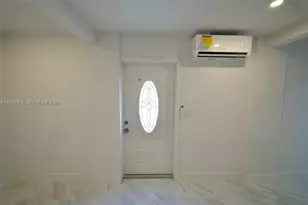 10381 SW 32nd St, Miami, FL 33165 - Photo 3