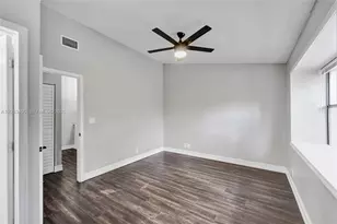 3325 S Carambola Cir S, Coconut Creek, FL 33066 - Photo 5