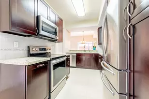 19160 NW 82nd Cir Ct, Hialeah, FL 33015 - Photo 21