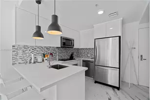 300 S Biscayne Blvd, Miami, FL 33131 - Photo 7