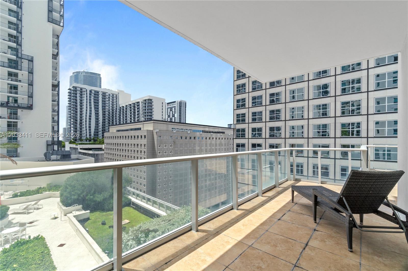 300 S Biscayne Blvd #T-1411 - 300 S Biscayne Blvd #T-1411, Miami, FL 33131 Luxury Property | Jose Angel Pina