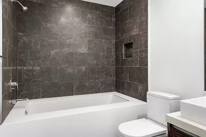 1100 Biscayne Blvd #5705, Miami, FL 33132 - Photo 11
