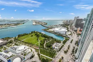 1100 Biscayne Blvd, Miami, FL 33132 - Photo 5