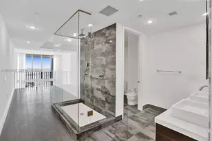 1100 Biscayne Blvd, Miami, FL 33132 - Photo 21