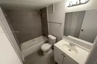 17485 NW 67th Ct, Hialeah, FL 33015 - Photo 25