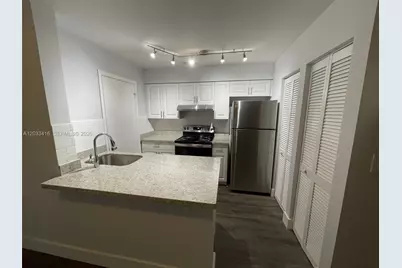 17485 NW 67th Ct #D-21, Hialeah, FL 33015 - Photo 27