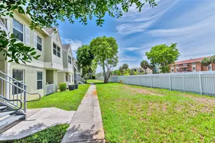17485 NW 67th Ct, Hialeah, FL 33015 - Photo 3