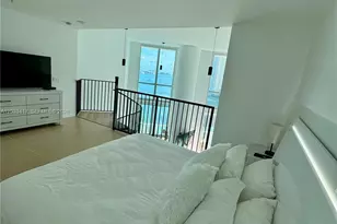 300 S Biscayne Blvd, Miami, FL 33131 - Photo 35