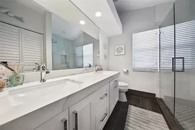 10761 NW 5th St, Plantation, FL 33324 - Photo 47