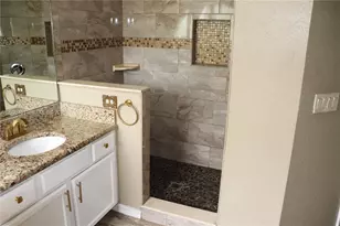 664 Oxford Dr, Other City - In The State Of Florida, FL 33897 - Photo 19