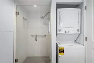 1000 Quayside Terrace, Miami, FL 33138 - Photo 19