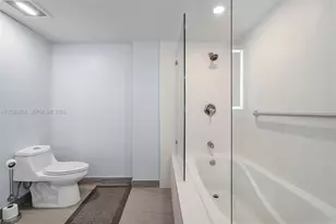 1000 Quayside Terrace, Miami, FL 33138 - Photo 31