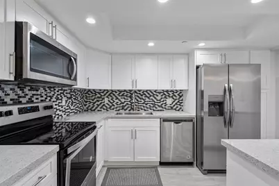 1000 Quayside Ter #1604, Miami, FL 33138 - Photo 21
