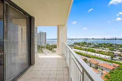 1000 Quayside Ter #1604, Miami, FL 33138 - Photo 35