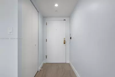 1000 Quayside Ter #1604, Miami, FL 33138 - Photo 5