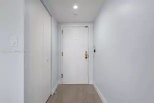 1000 Quayside Terrace, Miami, FL 33138 - Photo 5