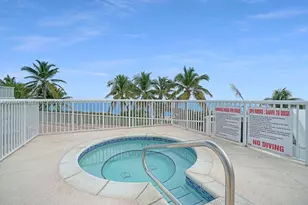 5401 Collins Ave, Miami Beach, FL 33140 - Photo 9