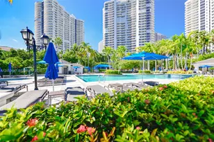 21050 Point Pl, Aventura, FL 33180 - Photo 47