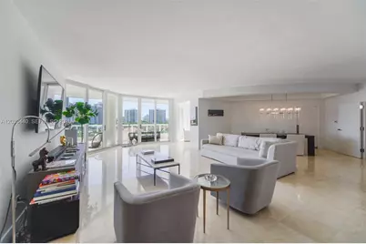 21050 Point Pl #702, Aventura, FL 33180 - Photo 9