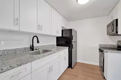 307 NW 11th Ave, Delray Beach, FL 33444 - Photo 3