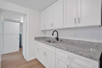307 NW 11th Ave, Delray Beach, FL 33444 - Photo 5