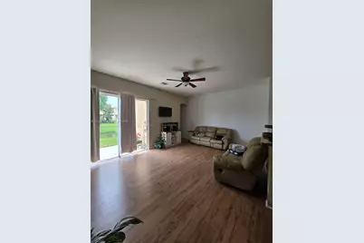 1361 SE 16th Ave, Homestead, FL 33035 - Photo 5