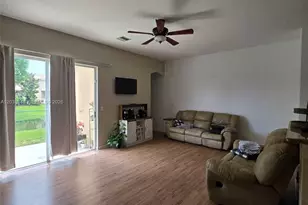 1361 SE 16th Ave, Homestead, FL 33035 - Photo 5