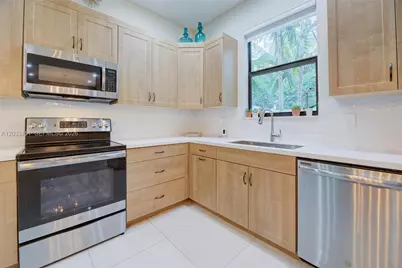 20930 NW 1st St #0, Pembroke Pines, FL 33029 - Photo 7