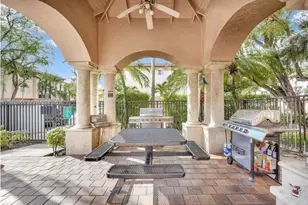 2027 SE 10th Ave, Fort Lauderdale, FL 33316 - Photo 17